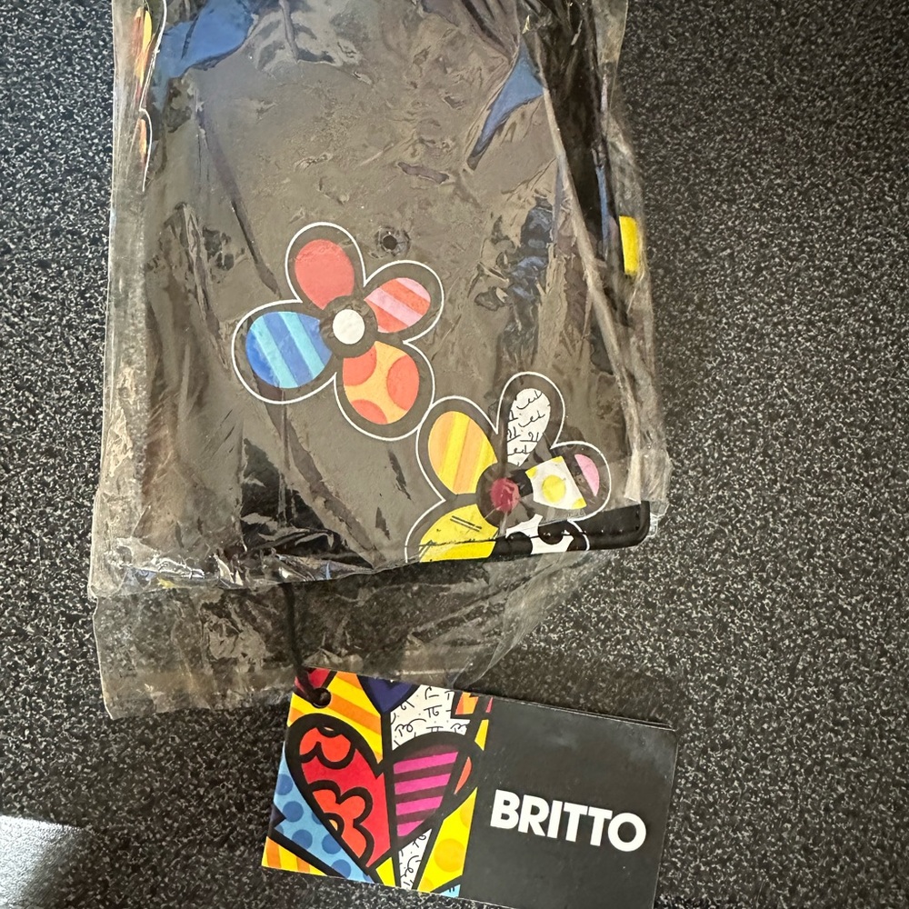 Romero Britto small wallets -2 available